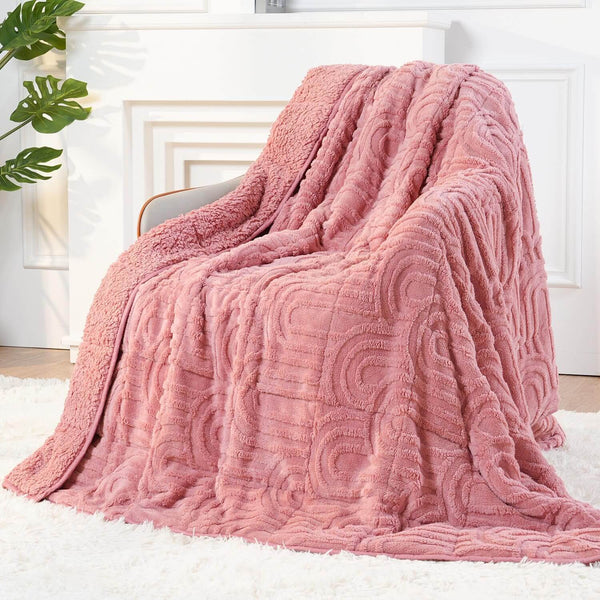 Arched Jacquard Sherpa Fleece Weighted Blanket | Pink
