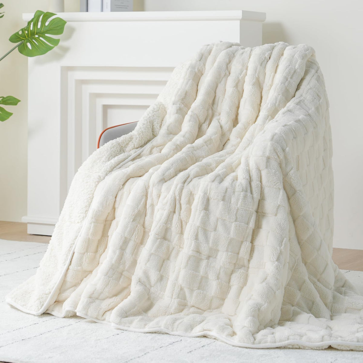 Fleece Checkerboard Weighted Blankets | White