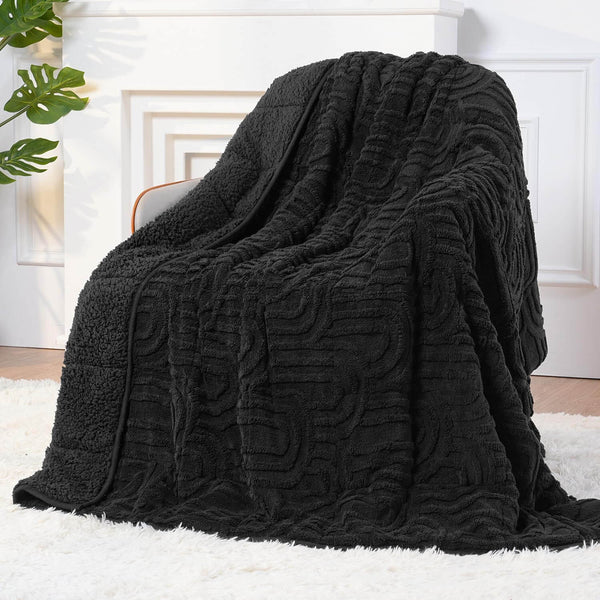 Arched Jacquard Sherpa Fleece Weighted Blanket | Black