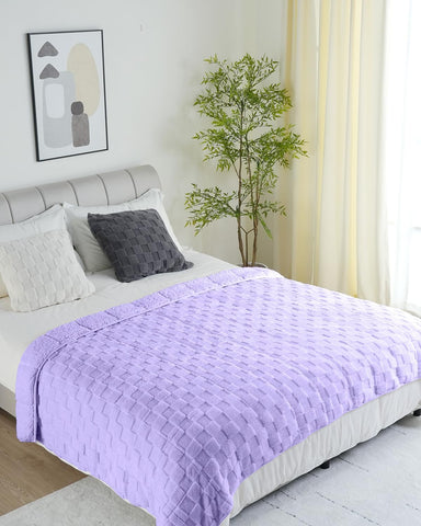 Fleece Checkerboard Weighted Blankets | White