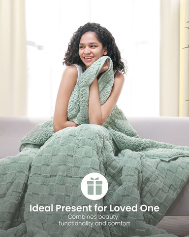 Uttermara-Sherpa-Fleece-Weighted-Blankets-121520_lbs_light_green-0010