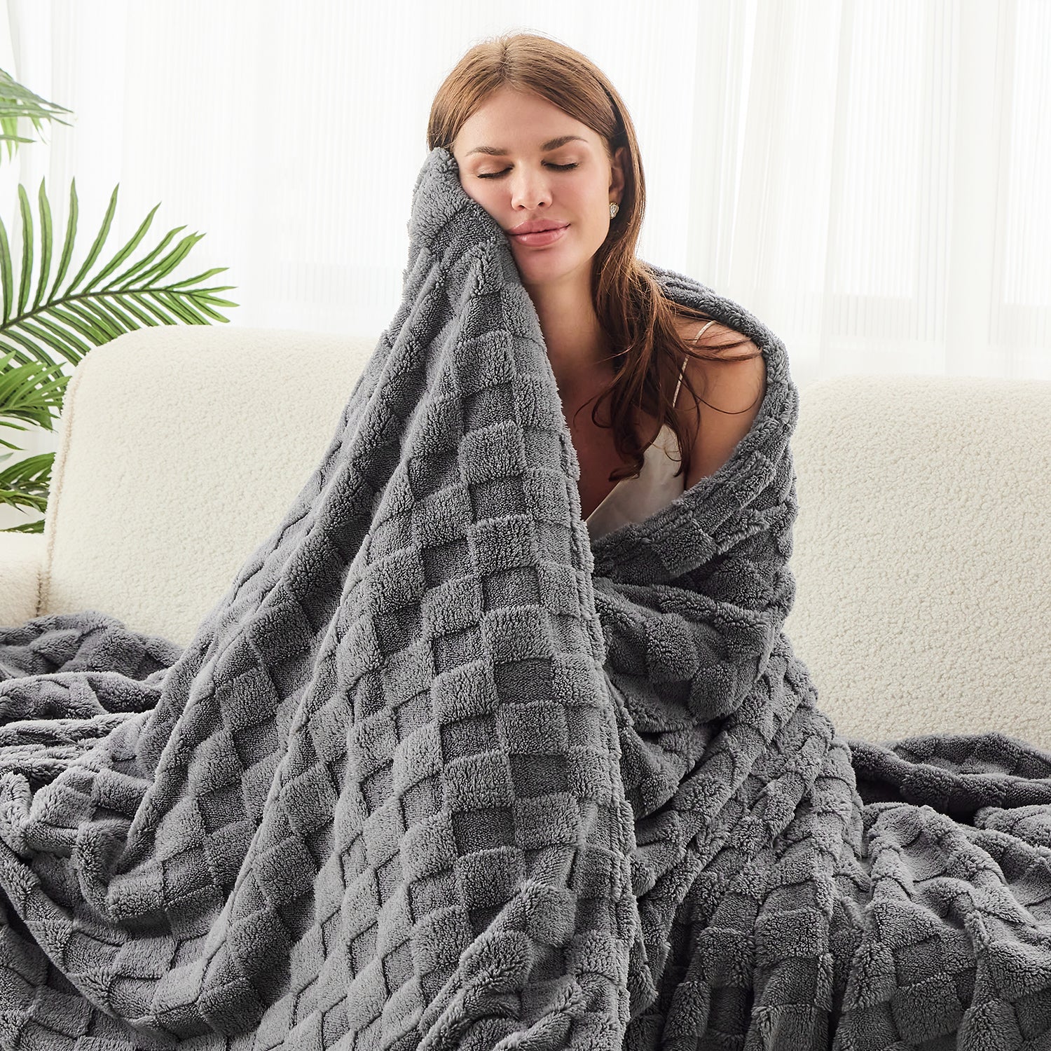 Uttermara Gray Fleece Blanket